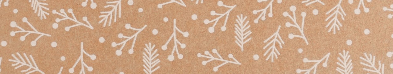 Sample of white flexographic print on brown cardboard, showing a semi-transparent finish with water-based ink, suitable for high-volume orders.